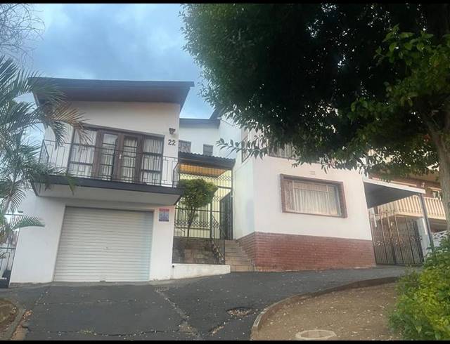 5 BEDROOM HOUSE FOR SALE IN RAISETHORPE